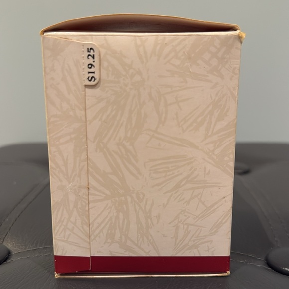 * Vintage* Hallamark| Barbie Collector Series Ornament- 1994 - Picture 7 of 9